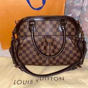 BrandNEW Louis Vuitton Damier Ebene Trevi PM $1900